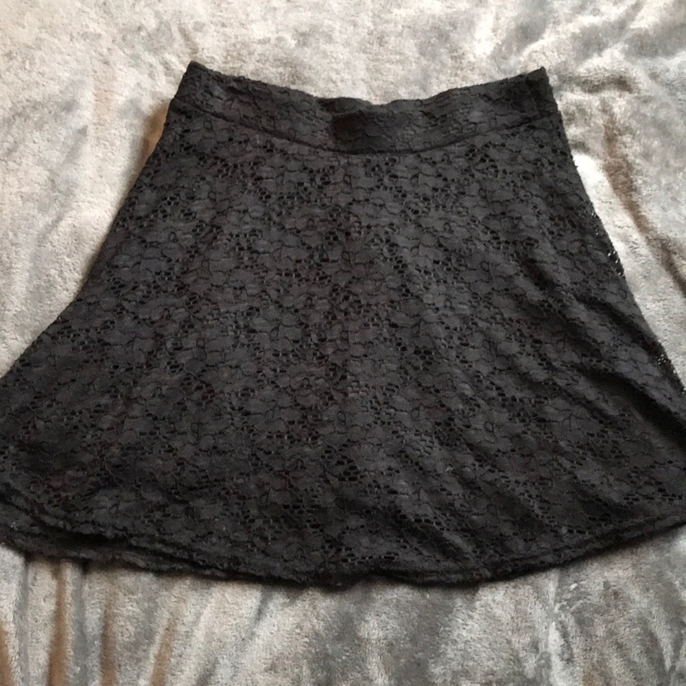 black loose skirt
